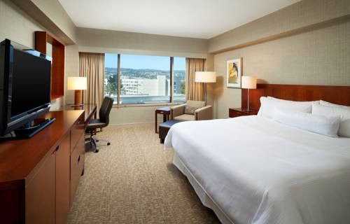 Westin San Francisco Airport bedroom